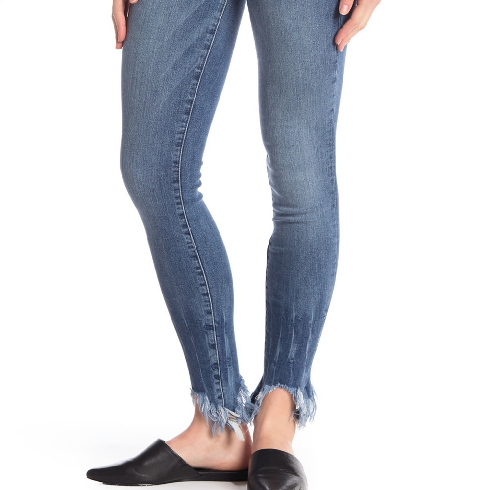 Frame Denim – Skinny Frayed Jeans KNICKS / 23 NWT